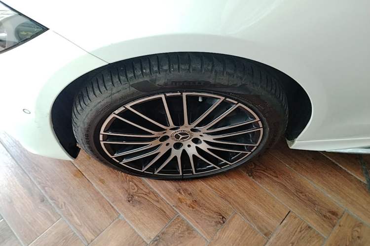 Used Mercedes-Benz C-Class 2024 Restyled C 200 L Sport Edition Left Front Wheel Hub