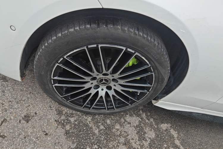 Used Mercedes-Benz C-Class 2024 Restyled C 260 L Sport Edition Left Front Wheel Hub
