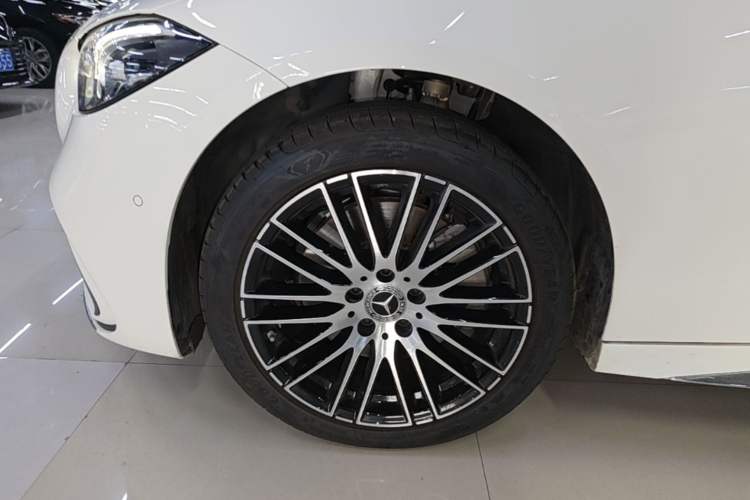 Used Mercedes-Benz C-Class 2024 Restyled C-Class 260 L Sport Edition Left Front Wheel Hub
