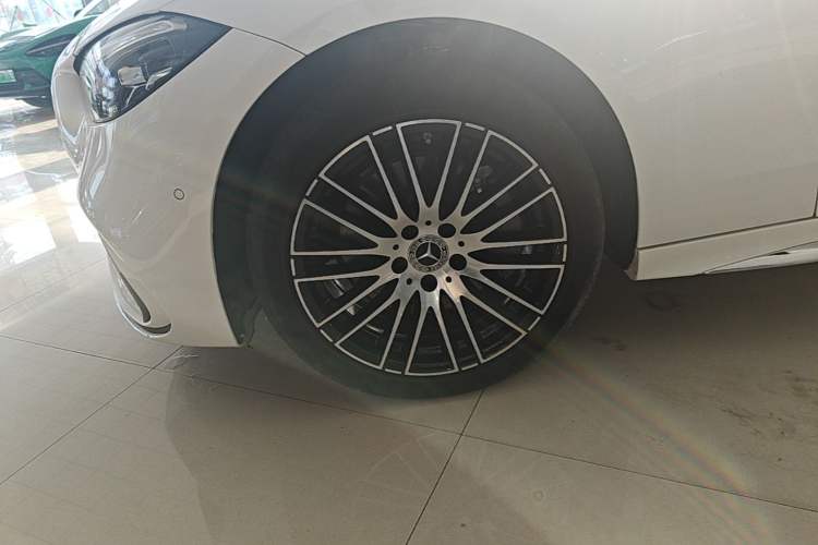 Used Mercedes-Benz C-Class 2024 Restyled C 260 L Sport Edition Left Front Wheel Hub