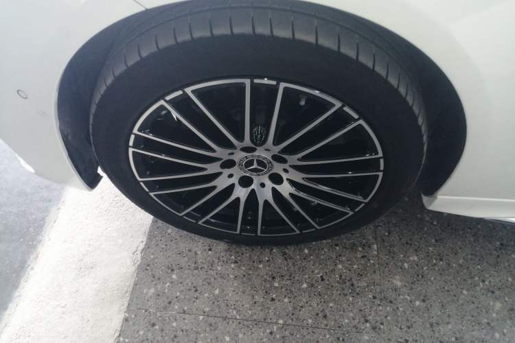 Used Mercedes-Benz C-Class 2024 Restyled C-Class 260 L Sport Edition Left Front Wheel Hub