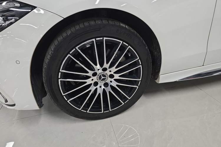 Used Mercedes-Benz C-Class 2024 Restyled C 260 L Sport Edition Left Front Wheel Hub