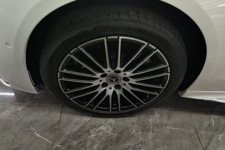 Used Mercedes-Benz C-Class 2024 C 200 L Sport Edition Left Front Wheel Hub