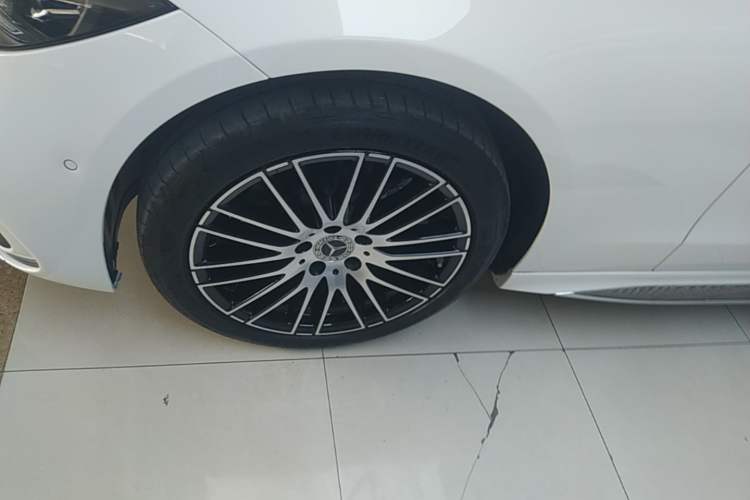 Used Mercedes-Benz C-Class 2024 Restyled C 260 L Sport Edition Left Front Wheel Hub