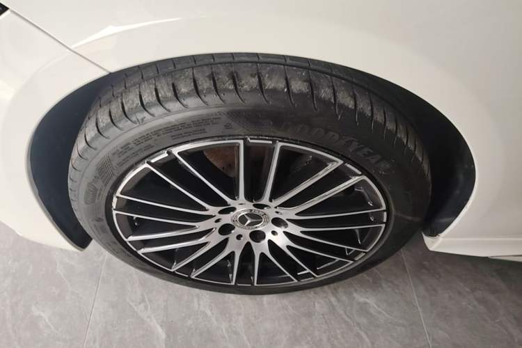 Used Mercedes-Benz C-Class 2024 Restyled C-Class 260 L Sport Edition Left Front Wheel Hub