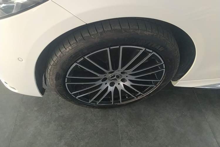 Used Mercedes-Benz C-Class 2024 C 200 L Sport Edition Left Front Wheel Hub