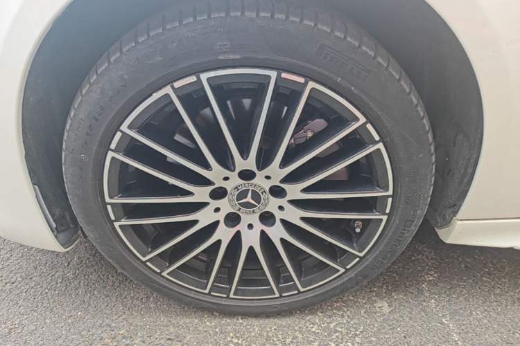 Used Mercedes-Benz C-Class 2024 C 260 L Sport Edition Left Front Wheel Hub