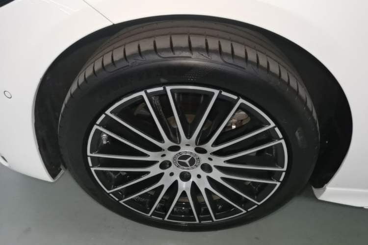 Used Mercedes-Benz C-Class 2024 Second Facelift C 260 L Sport Edition Left Front Wheel Hub