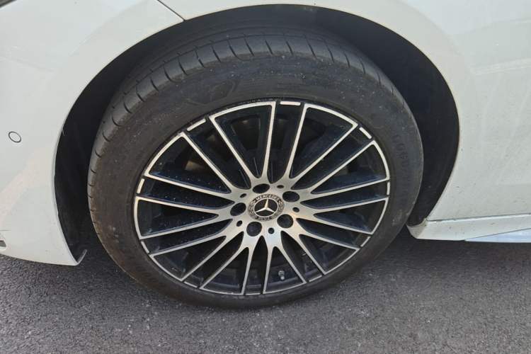 Used Mercedes-Benz C-Class 2024 Restyled C-Class 260 L Sport Edition Left Front Wheel Hub