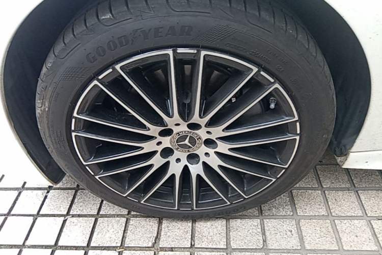 Used Mercedes-Benz C-Class 2024 C 200 L Sport Edition Left Front Wheel Hub
