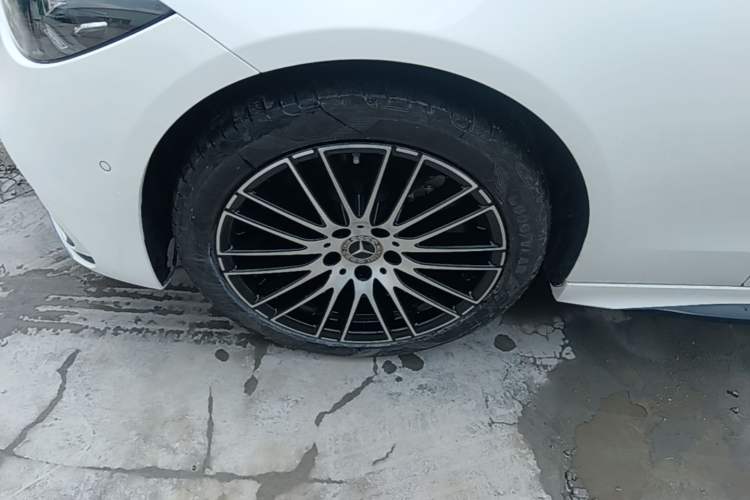 Used Mercedes-Benz C-Class 2024 Restyled C 260 L Sport Edition Left Front Wheel Hub