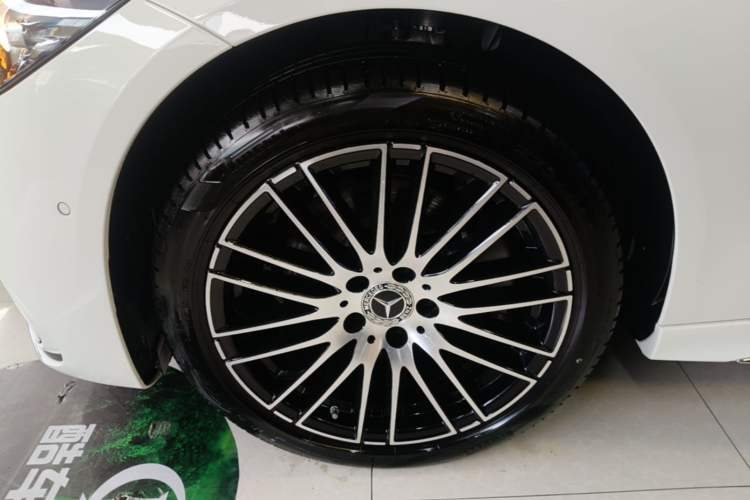 Used Mercedes-Benz C-Class 2024 Restyled C 200 L Sport Edition Left Front Wheel Hub