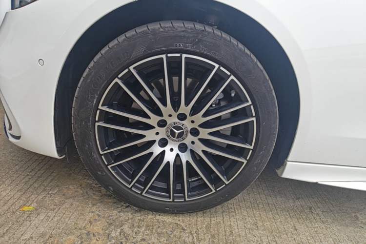 Used Mercedes-Benz C-Class 2024 Restyled C-Class 260 L Sport Edition Left Front Wheel Hub