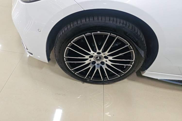 Used Mercedes-Benz C-Class 2024 Restyled C 260 L Sport Edition Left Front Wheel Hub