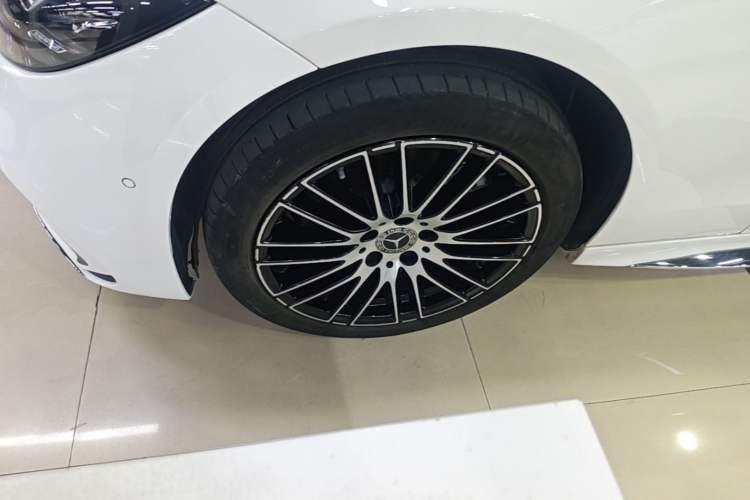 Used Mercedes-Benz C-Class 2024 Second Facelift C 260 L Sport Edition Left Front Wheel Hub