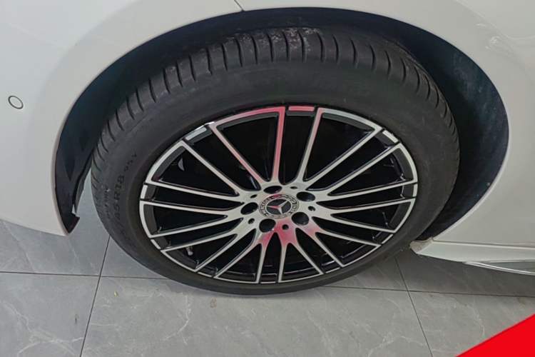 Used Mercedes-Benz C-Class 2024 Restyled C 200 L Sport Edition Left Front Wheel Hub
