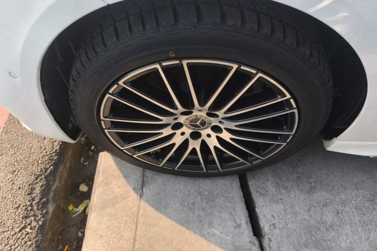 Used Mercedes-Benz C-Class 2024 C 200 L Sport Edition Left Front Wheel Hub