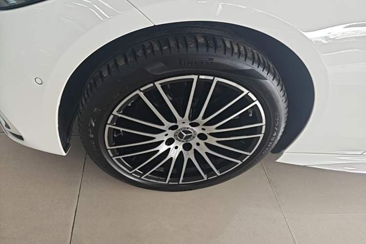 Used Mercedes-Benz C-Class 2024 Restyled C-Class 260 L Sport Edition Left Front Wheel Hub