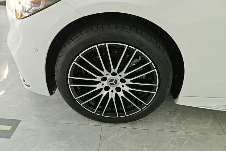 Used Mercedes-Benz C-Class 2024 C 200 L Sport Edition Left Front Wheel Hub