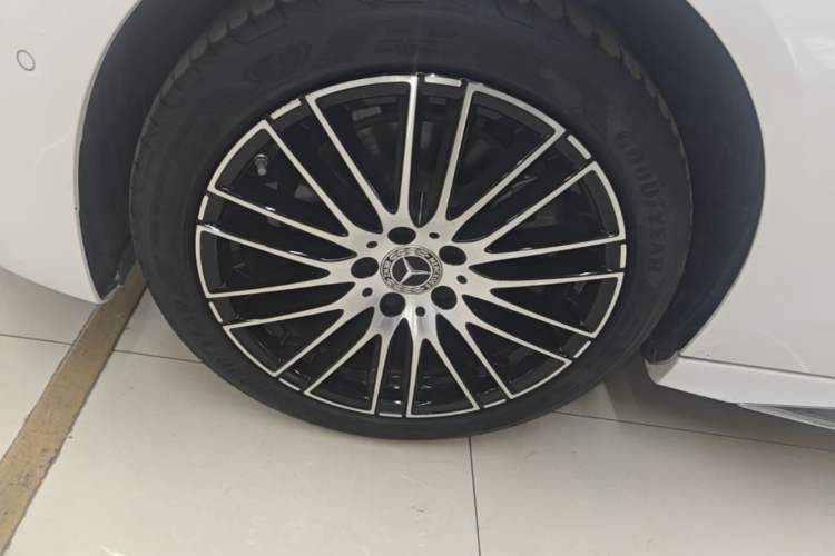 Used Mercedes-Benz C-Class 2024 C 200 L Sport Edition Left Front Wheel Hub