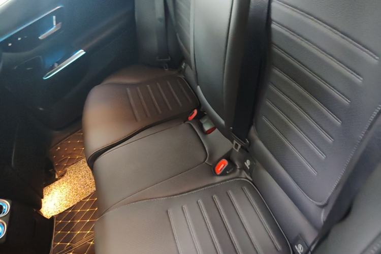 Used Mercedes-Benz C-Class 2024 Second Facelift C 260 L Sport Edition Left Rear Seat