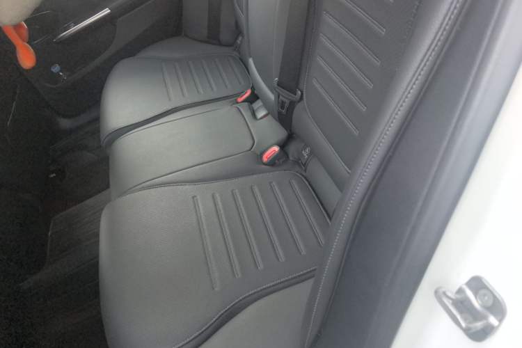 Used Mercedes-Benz C-Class 2024 Restyled C 260 L Sport Edition Left Rear Seat