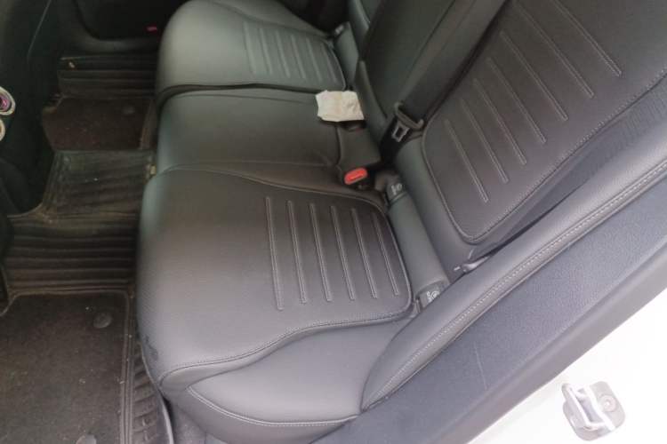 Used Mercedes-Benz C-Class 2024 Facelift C 260 L Night Edition Sport Version Left Rear Seat