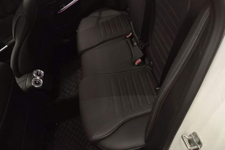 Used Mercedes-Benz C-Class 2024 Restyled C 260 L Sport Edition Left Rear Seat
