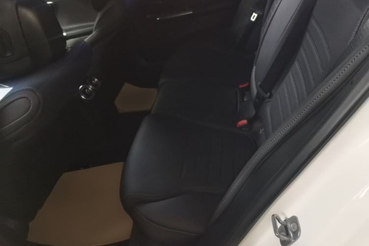 Used Mercedes-Benz C-Class 2024 Restyled C 260 L 4MATIC Sport Edition Left Rear Seat