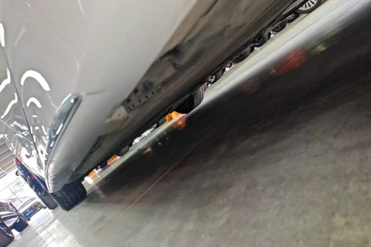 Used Mercedes-Benz C-Class 2024 Restyled C 260 L Sport Edition Left Side Sill