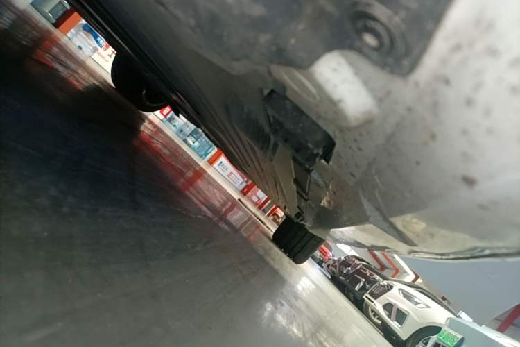 Used Mercedes-Benz C-Class 2024 C 200 L Sport Edition Left Side Sill
