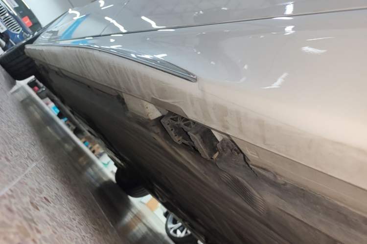 Used Mercedes-Benz C-Class 2024 Restyled C 260 L Sport Edition Left Side Sill