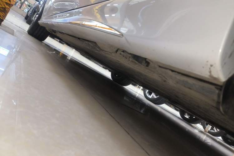 Used Mercedes-Benz C-Class 2024 C 260 L Sport Edition Left Side Sill