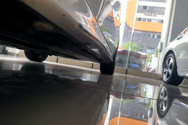 Used Mercedes-Benz C-Class 2024 Restyled C-Class 260 L Sport Edition Left Side Sill