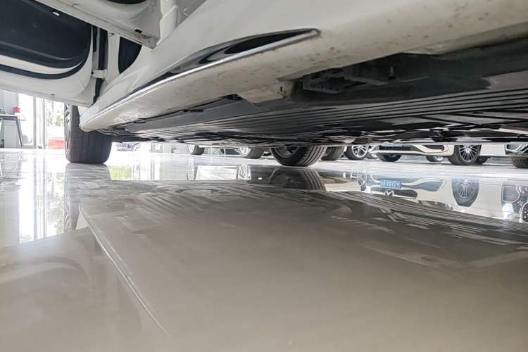Used Mercedes-Benz C-Class 2024 Second Facelift C 260 L Sport Edition Left Side Sill