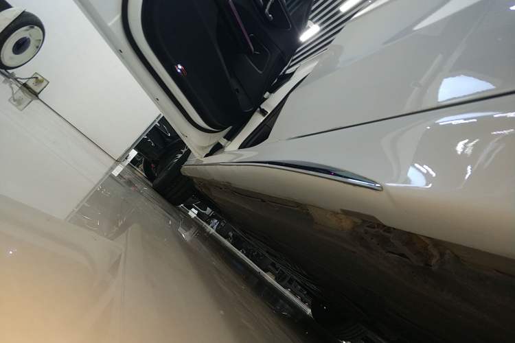 Used Mercedes-Benz C-Class 2024 Restyled C 260 L Sport Edition Left Side Sill