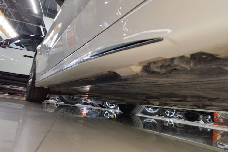 Used Mercedes-Benz C-Class 2024 Second Facelift C 260 L Sport Edition Left Side Sill