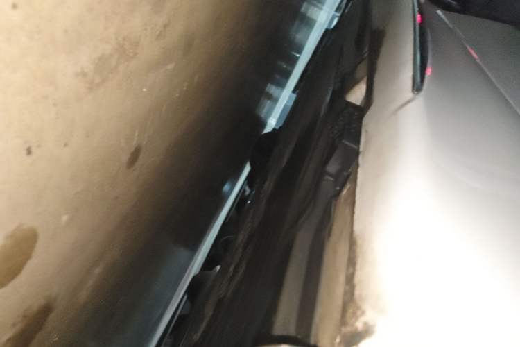 Used Mercedes-Benz C-Class 2024 C 200 L Sport Edition Left Side Sill