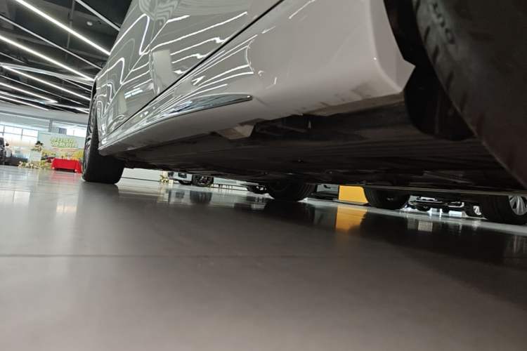 Used Mercedes-Benz C-Class 2024 Second Facelift C 260 L Sport Edition Left Side Sill