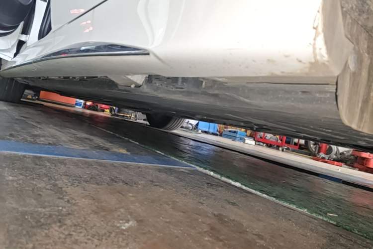 Used Mercedes-Benz C-Class 2024 C 260 L Sport Edition Left Side Sill