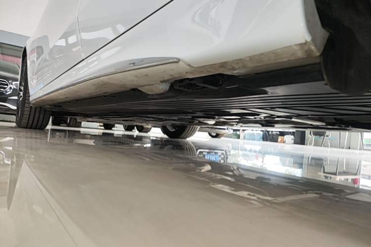 Used Mercedes-Benz C-Class 2024 Second Facelift C 260 L Sport Edition Left Side Sill