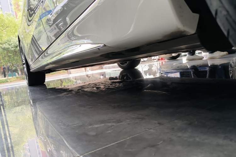Used Mercedes-Benz C-Class 2024 C 260 L Sport Edition Left Side Sill
