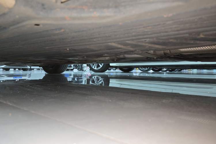 Used Mercedes-Benz C-Class 2024 Restyled C 260 L Sport Edition Left Side Sill
