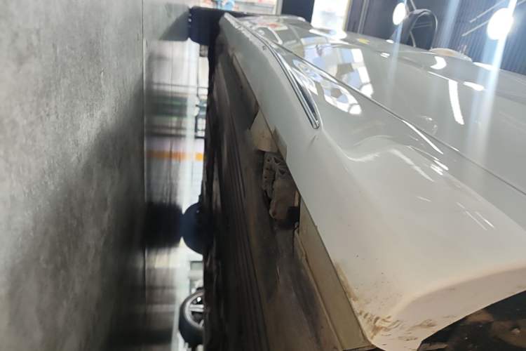 Used Mercedes-Benz C-Class 2024 Restyled C-Class 260 L Sport Edition Left Side Sill