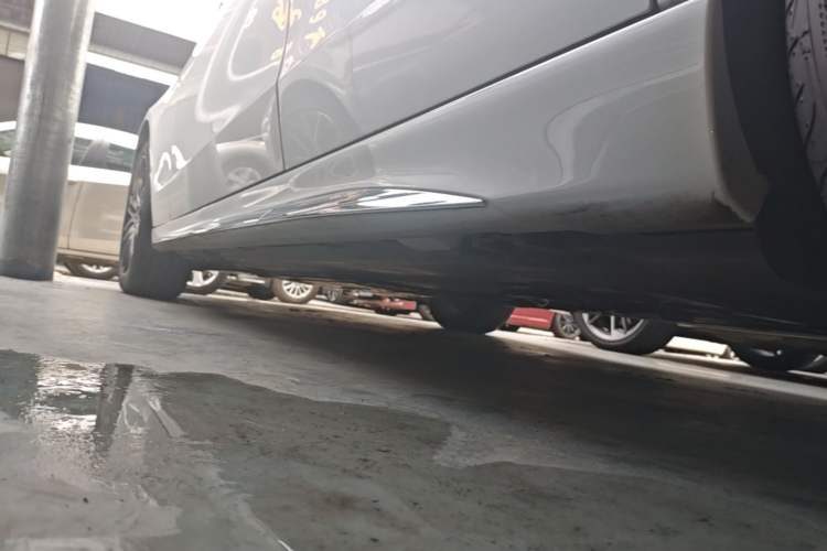 Used Mercedes-Benz C-Class 2024 C 200 L Sport Edition Left Side Sill