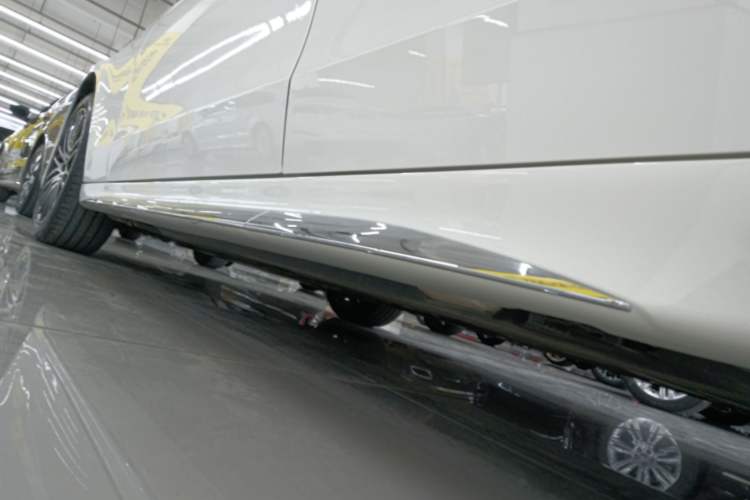 Used Mercedes-Benz C-Class 2024 Restyled C 260 L Sport Edition Left Side Sill