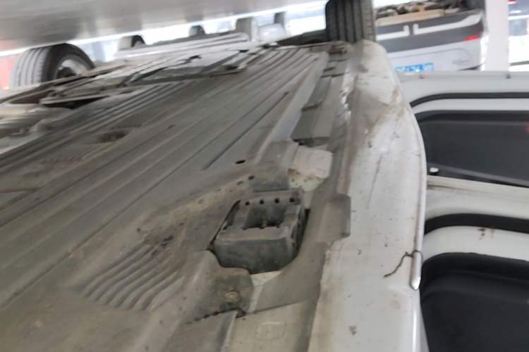 Used Mercedes-Benz C-Class 2024 Restyled C 260 L Sport Edition Left Side Sill