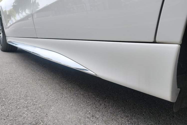 Used Mercedes-Benz C-Class 2024 Restyled C 260 L Sport Edition Left Side Sill