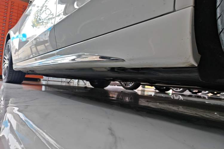 Used Mercedes-Benz C-Class 2024 Restyled C 260 L Sport Edition Left Side Sill