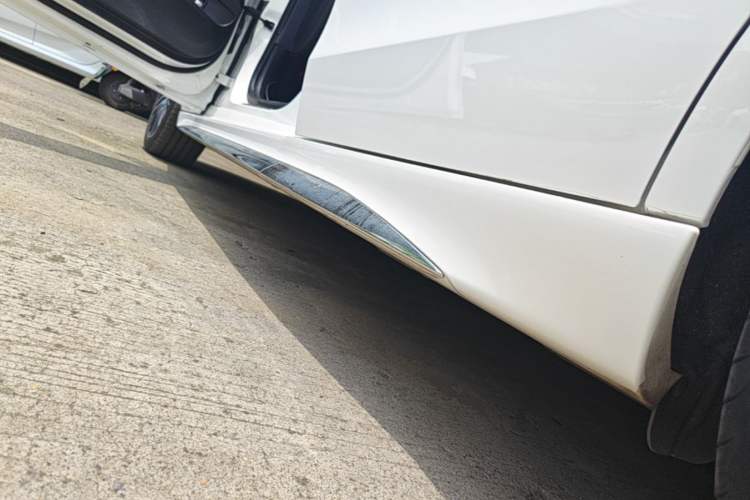 Used Mercedes-Benz C-Class 2024 Restyled C-Class 260 L Sport Edition Left Side Sill